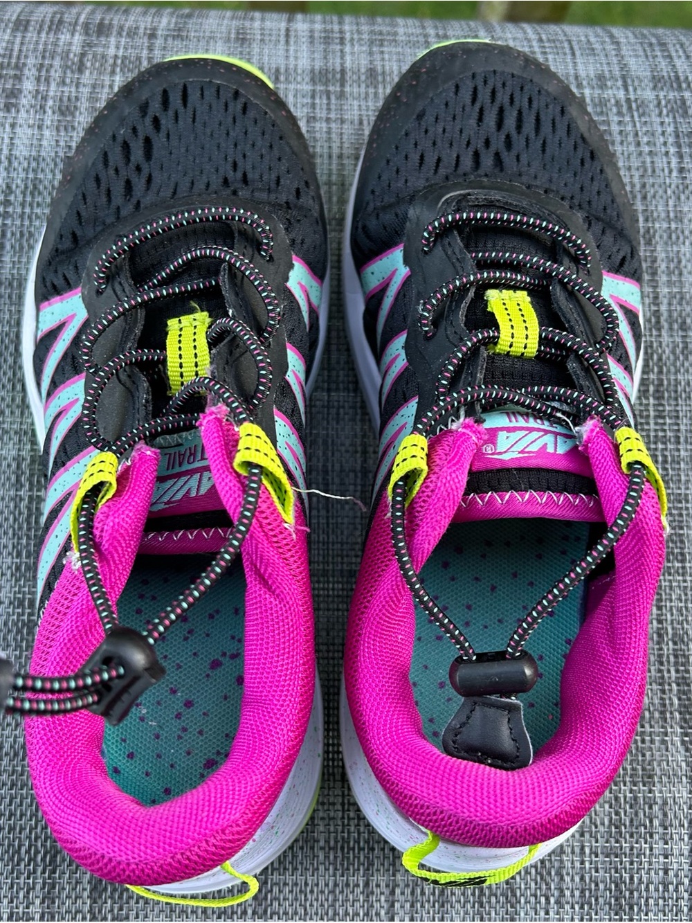 Avia Trail Athletic Outdoor Running Hiking Playing Breathable Girls Shoes Size 2